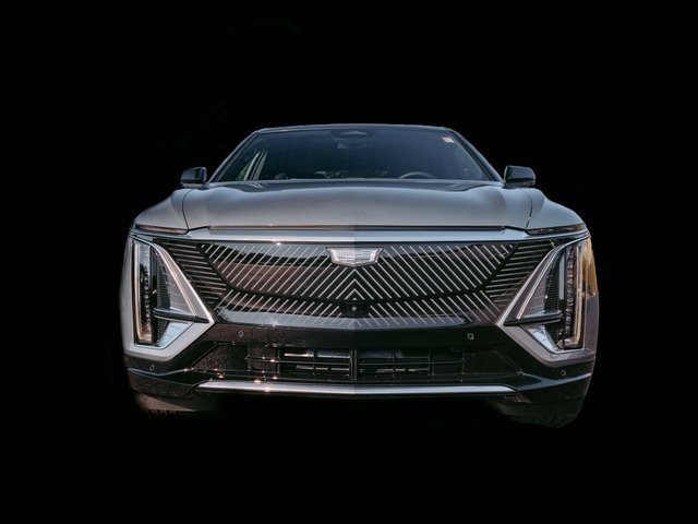2026 Cadillac Lyriq Luxury photo 3