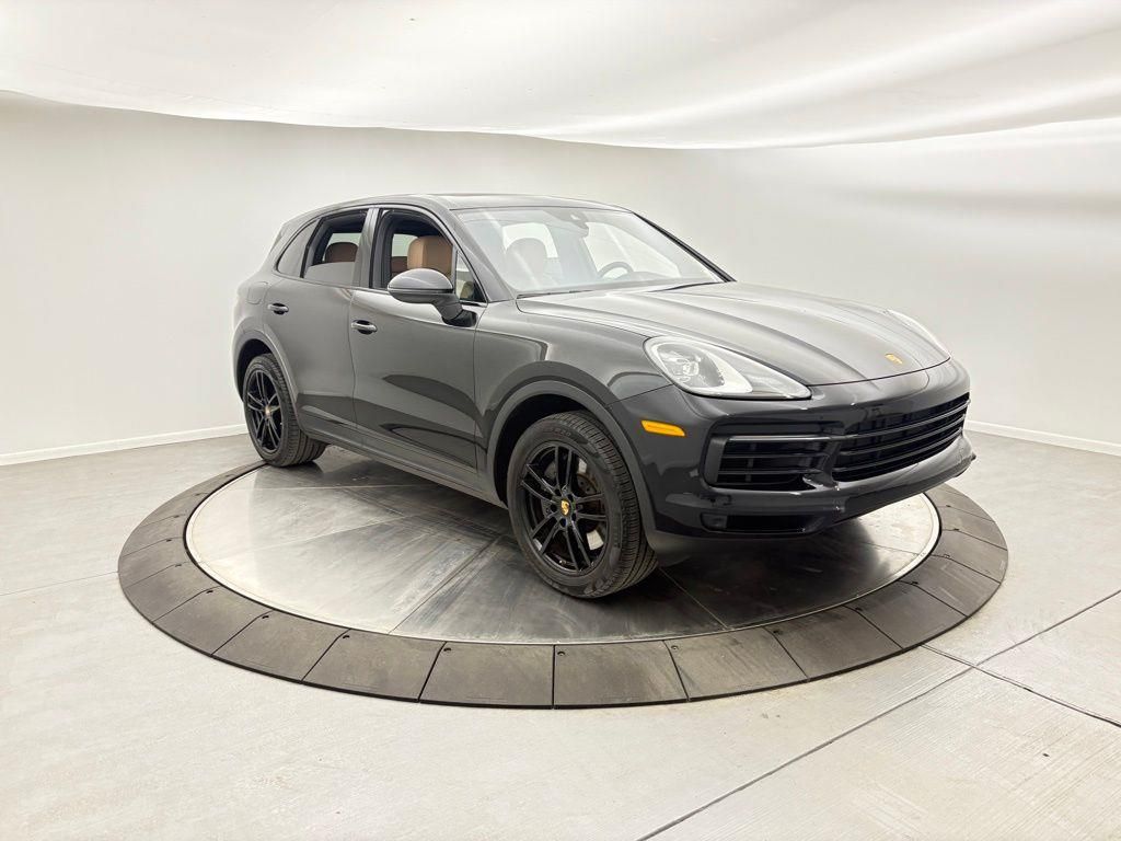 2022 Porsche Cayenne Base photo 8