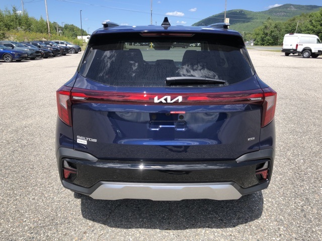 2026 Kia Seltos EX photo 4