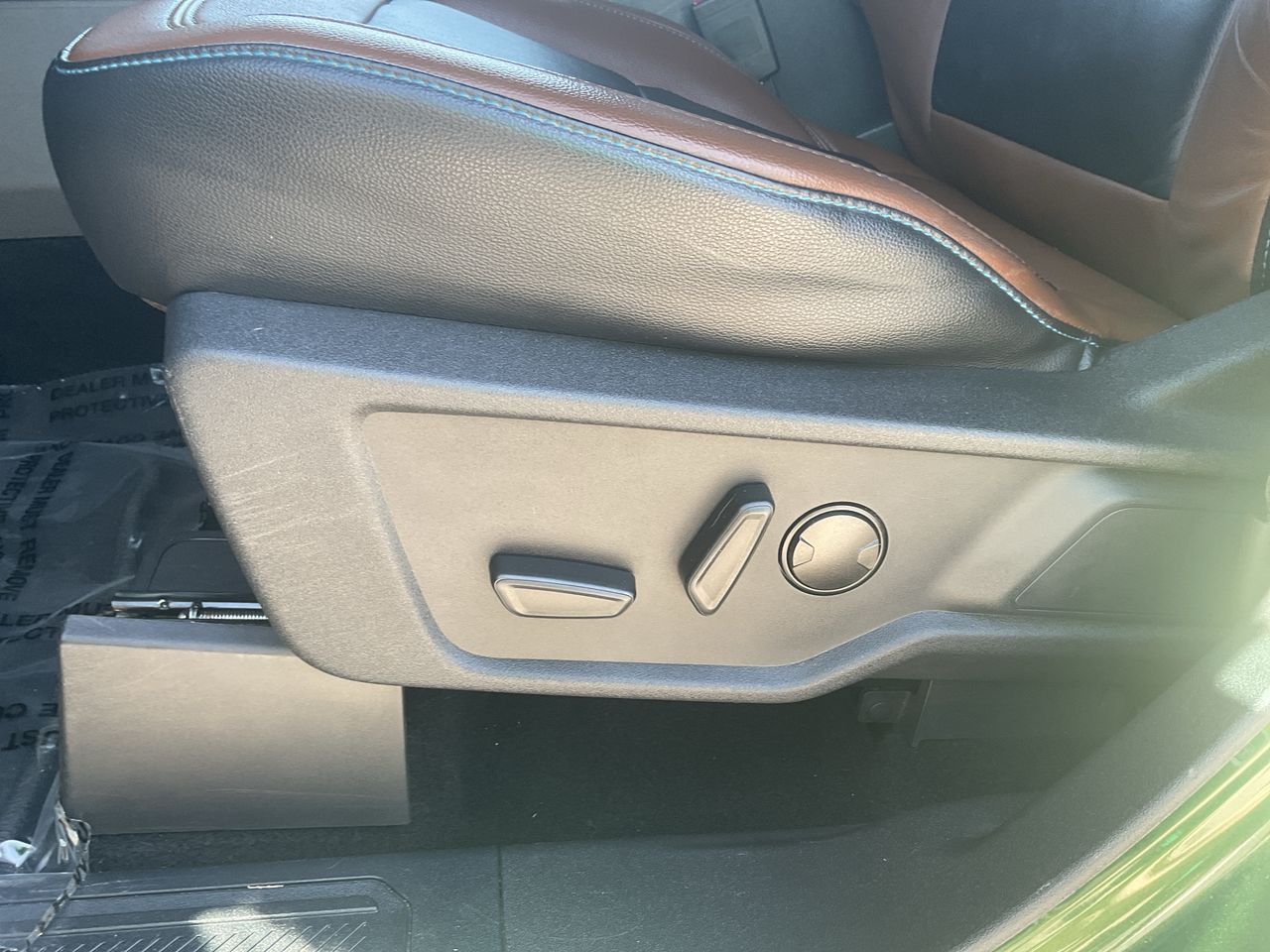 2023 Ford Bronco Base photo 10