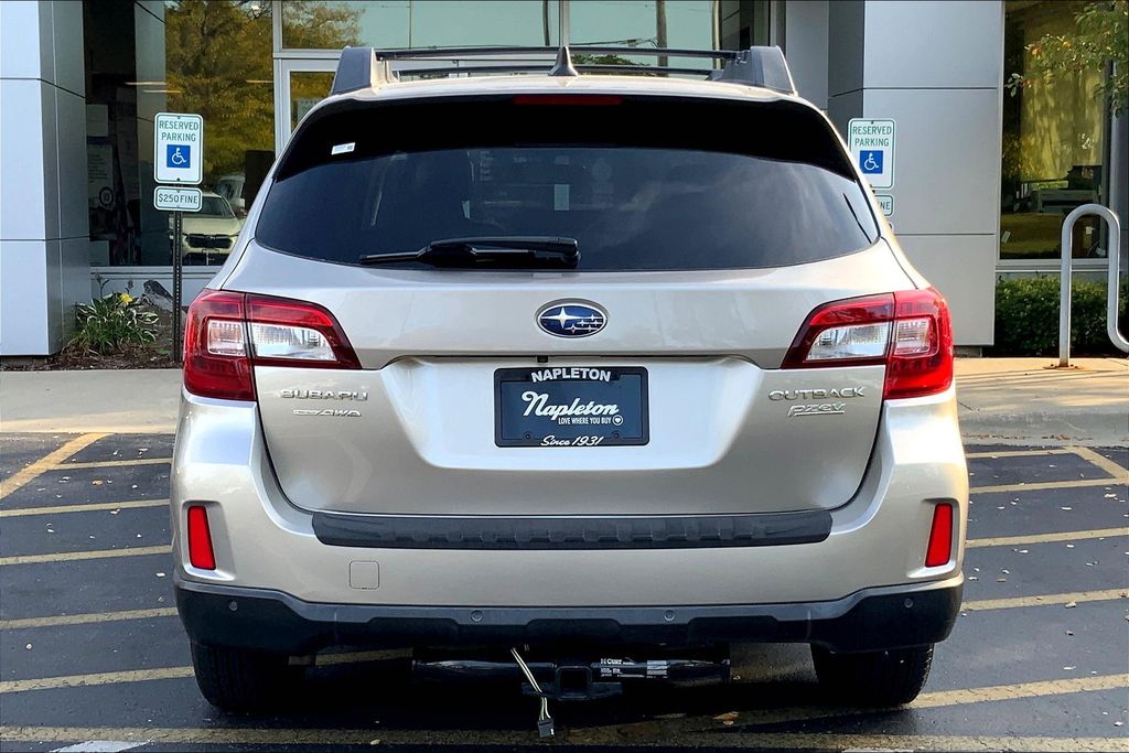 2017 Subaru Outback 2.5i Limited photo 3