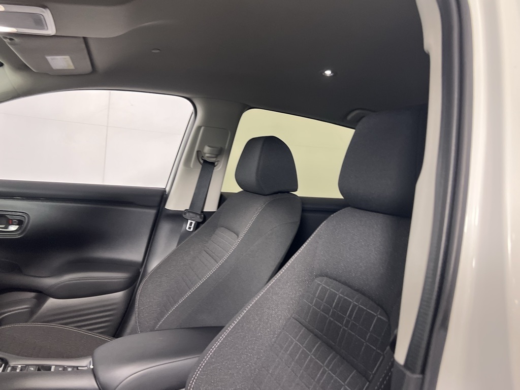 2025 Honda HR-V LX photo 21