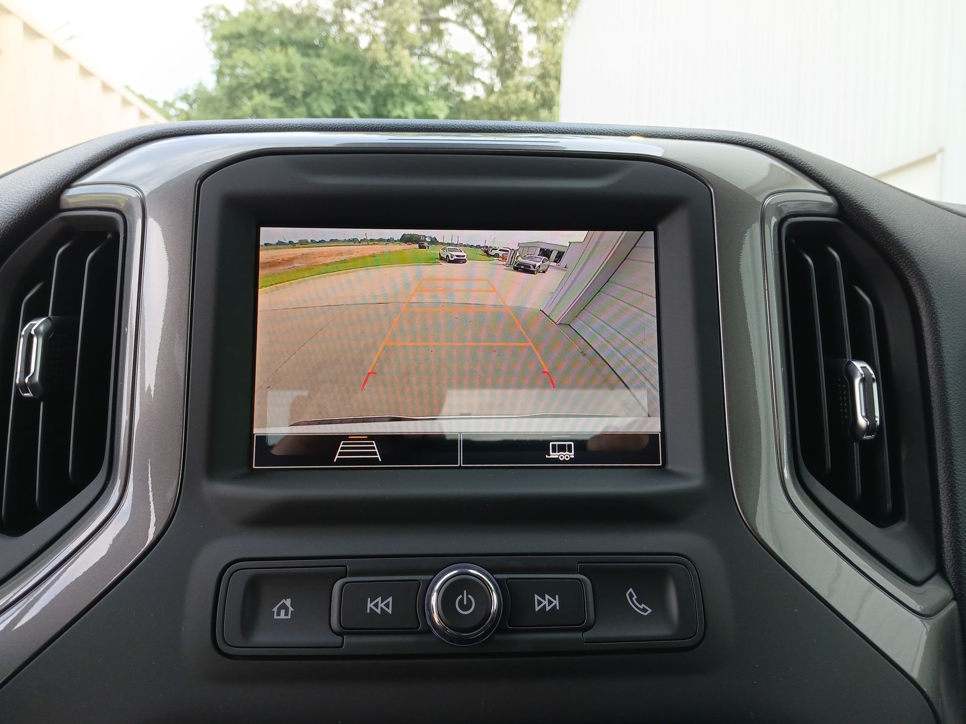 2025 Chevrolet Silverado 1500 Custom photo 11