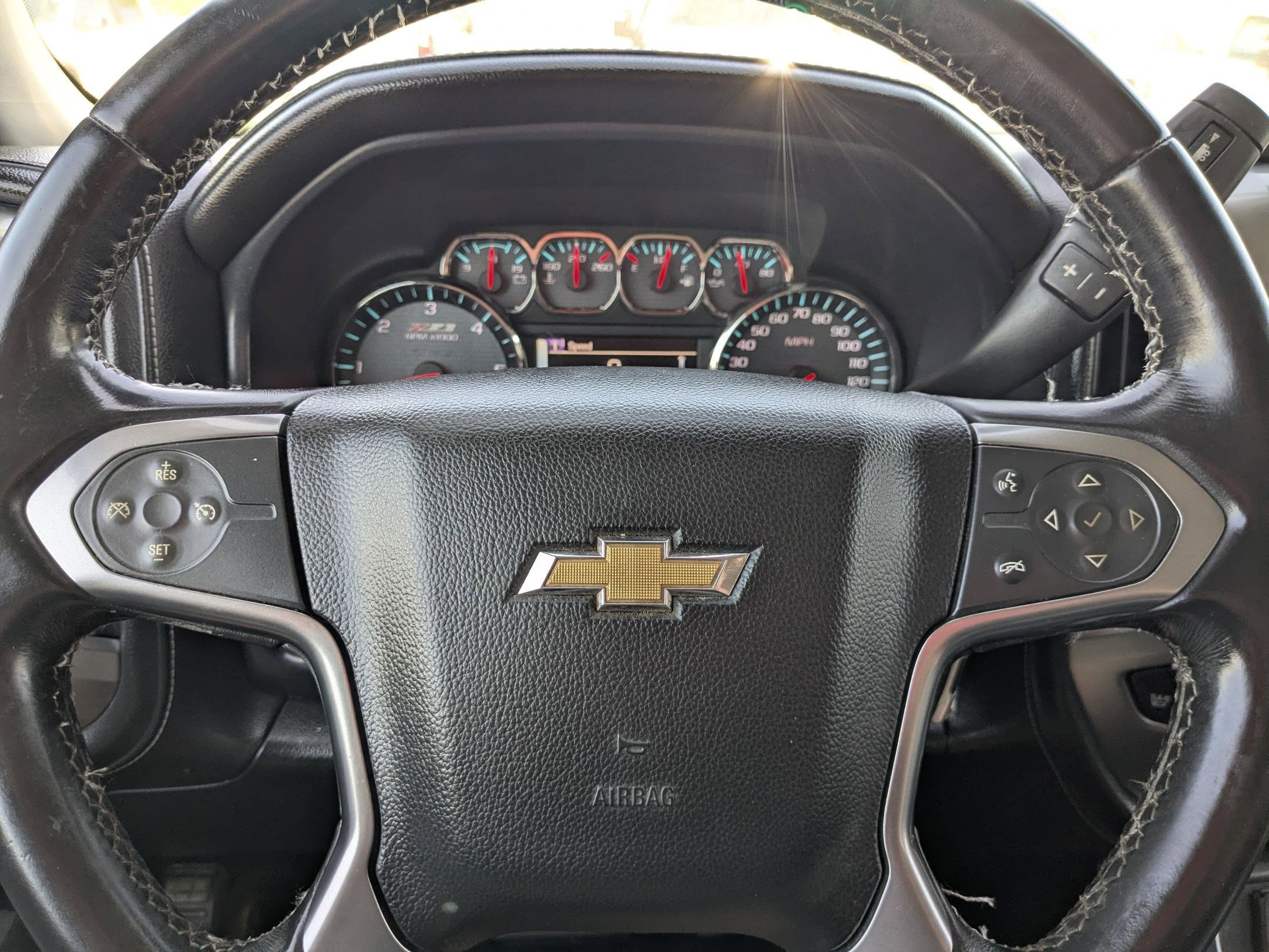 2015 Chevrolet Silverado 2500HD LTZ photo 13