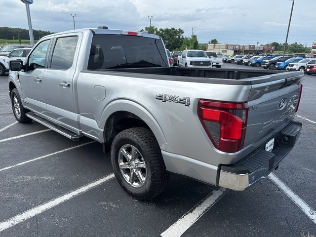 2025 Ford F-150 XLT photo 4