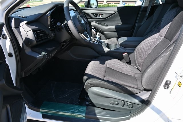 2025 Subaru Outback Premium photo 17