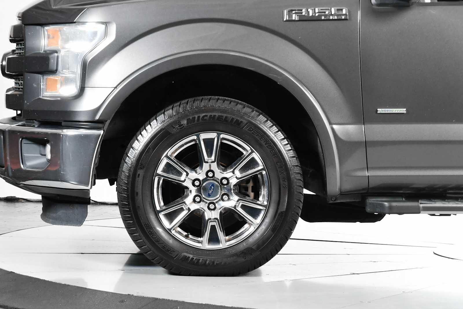 2015 Ford F-150 Lariat photo 10