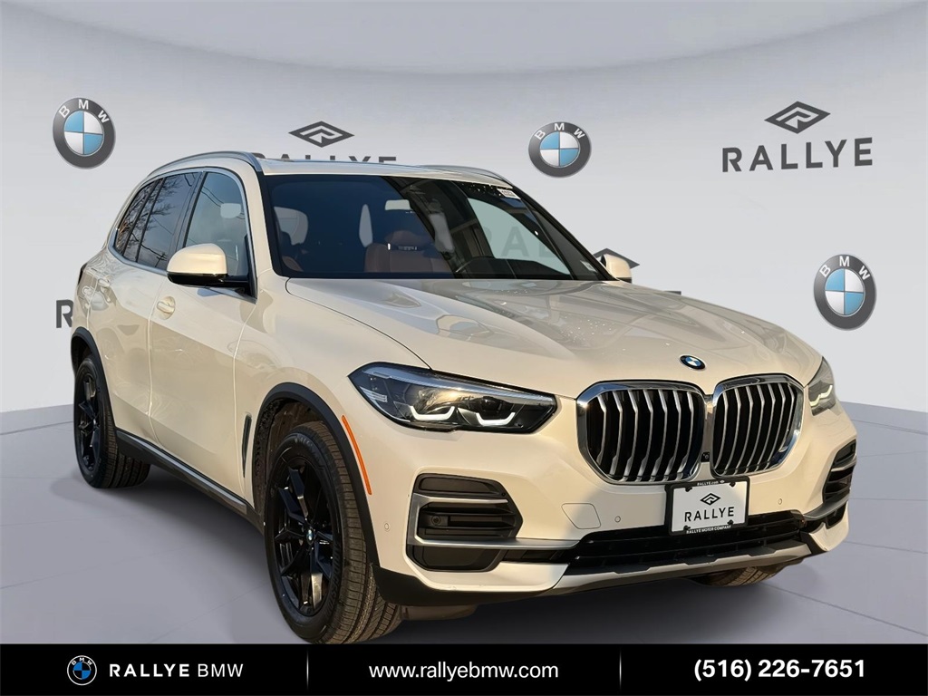 2022 BMW X5 40i's photo