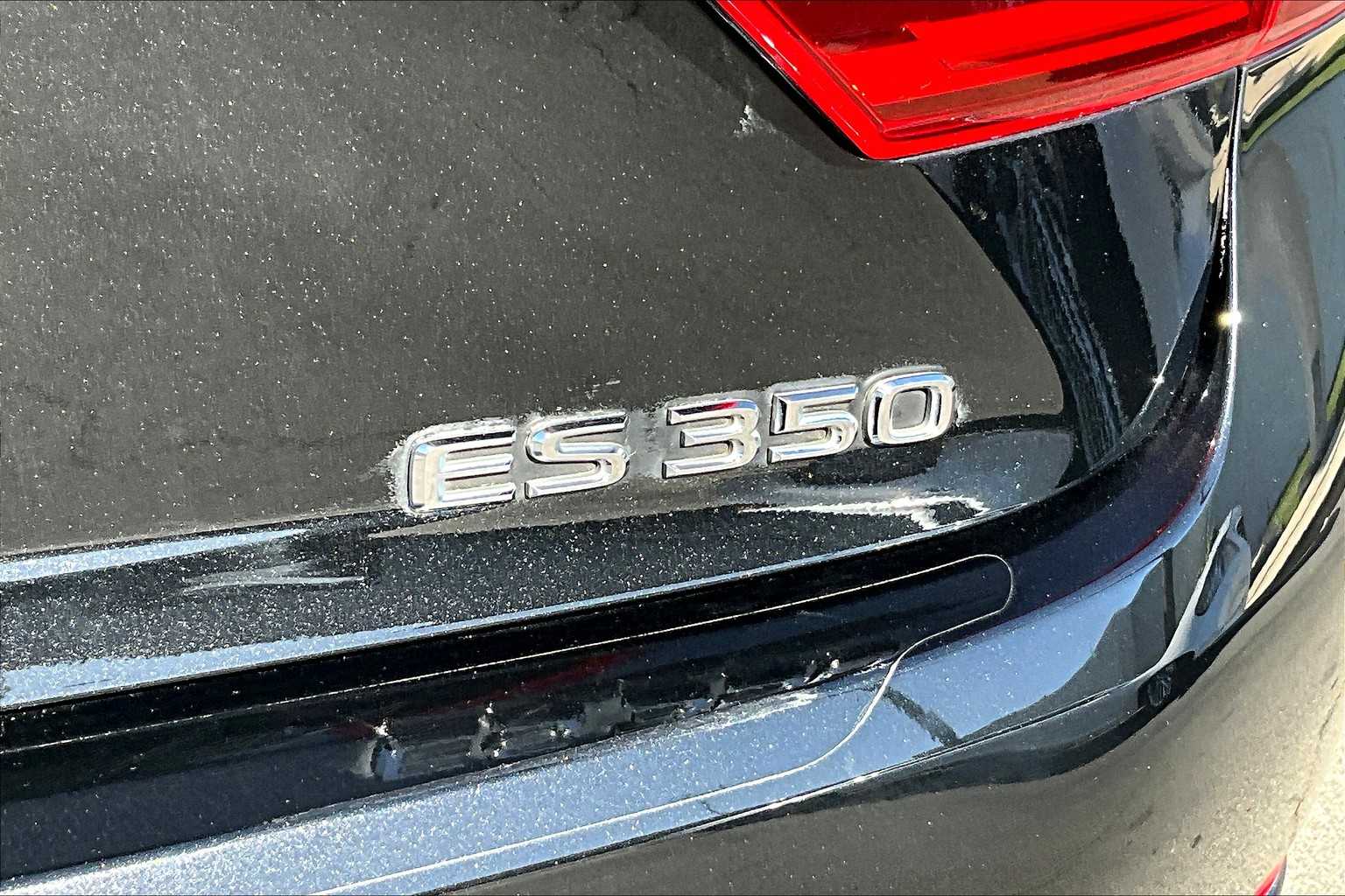 2017 Lexus ES 350 photo 9
