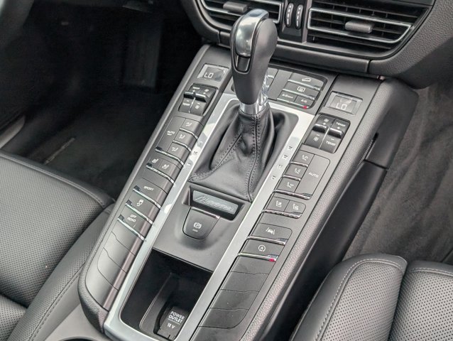 2021 Porsche Macan S photo 15