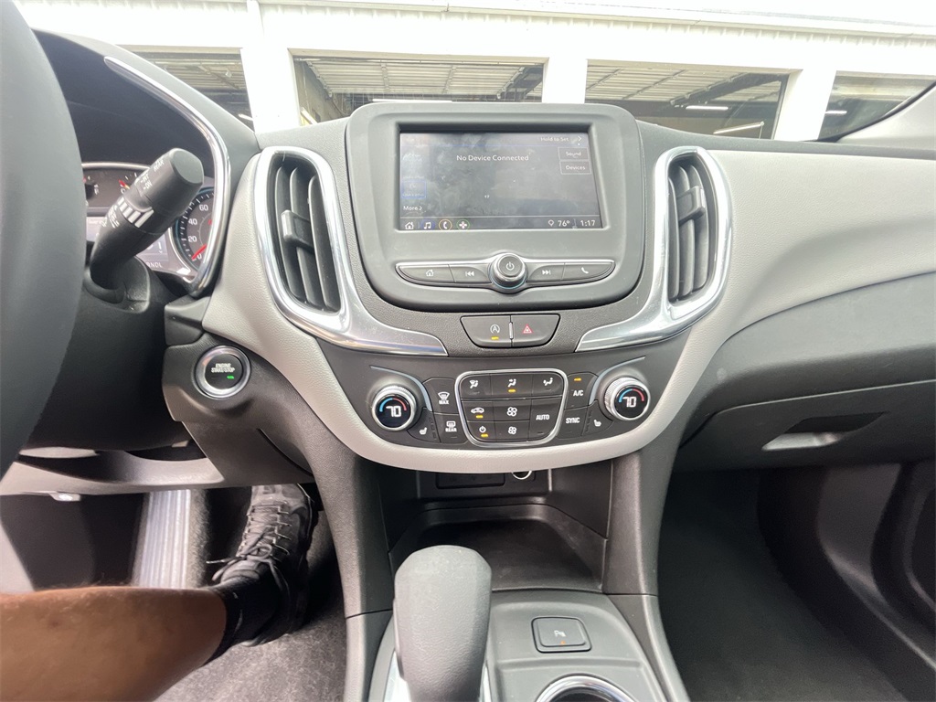 2023 Chevrolet Equinox LT photo 16