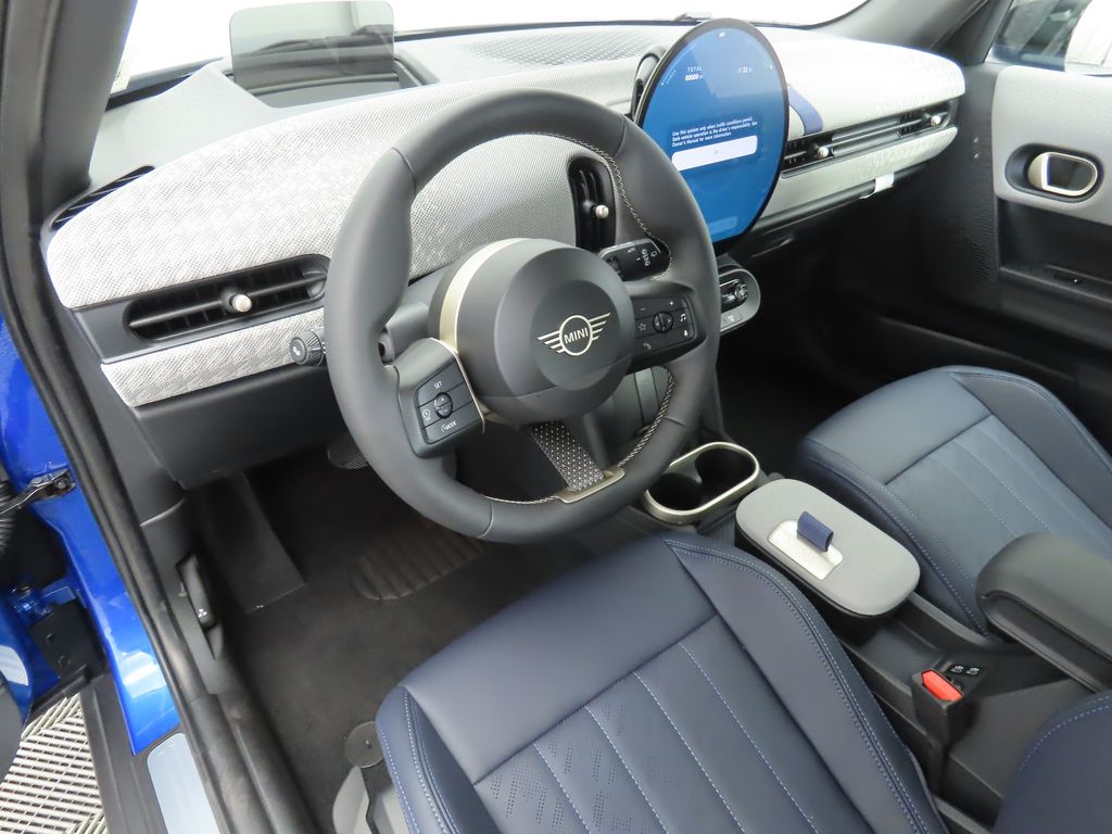 2025 Mini Cooper 4 Door Hardtop Signature photo 9
