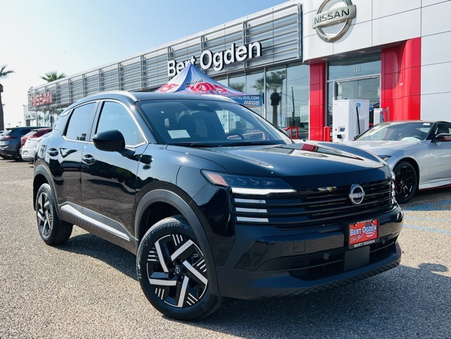 2026 Nissan KICKS SV's photo