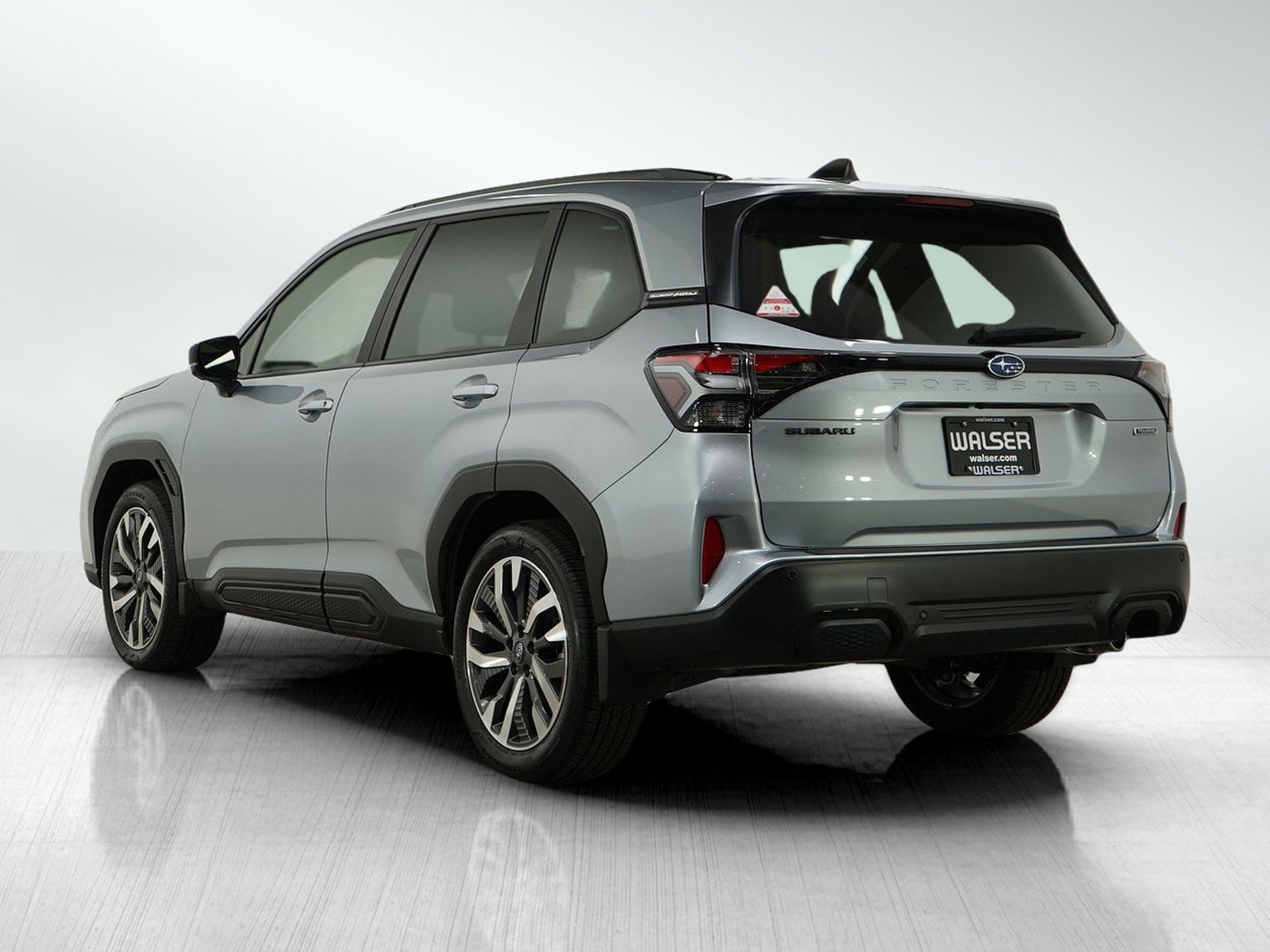 2025 Subaru Forester Touring photo 2