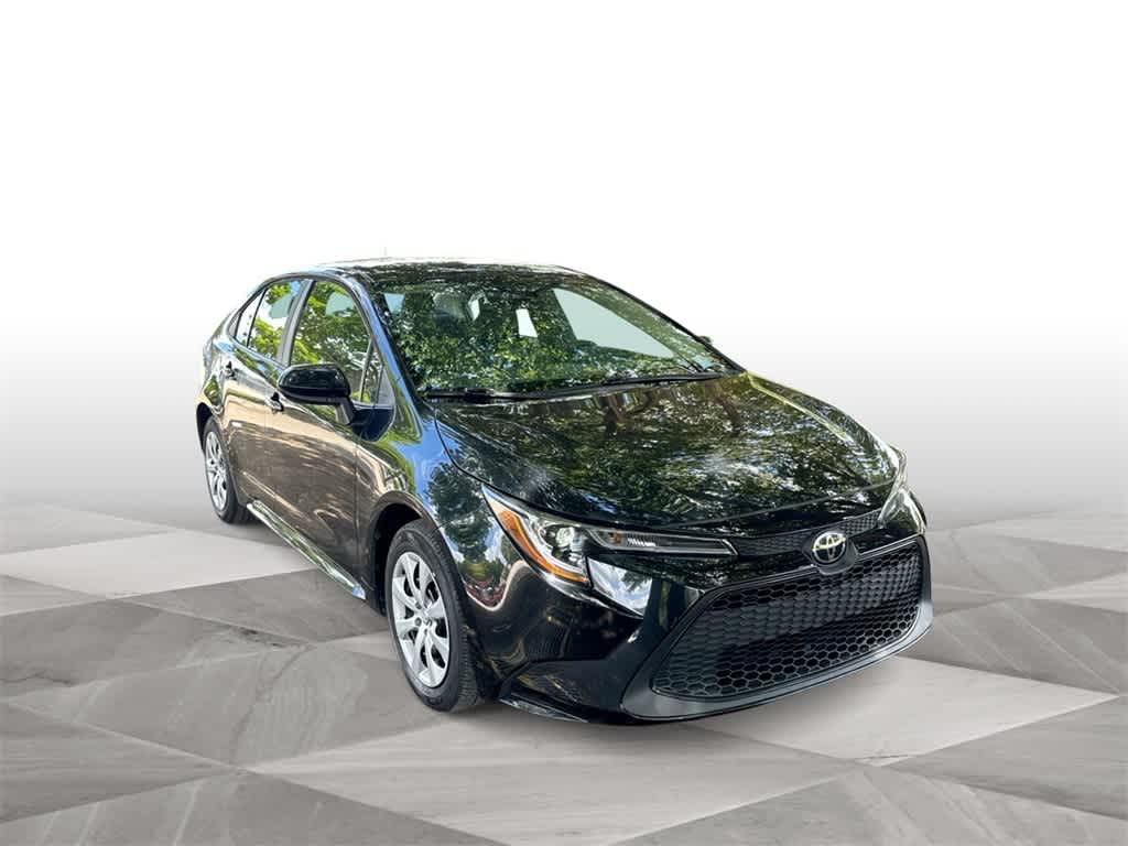 2022 Toyota Corolla LE photo 2