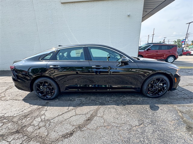 2026 Kia K5 GT-Line photo 2