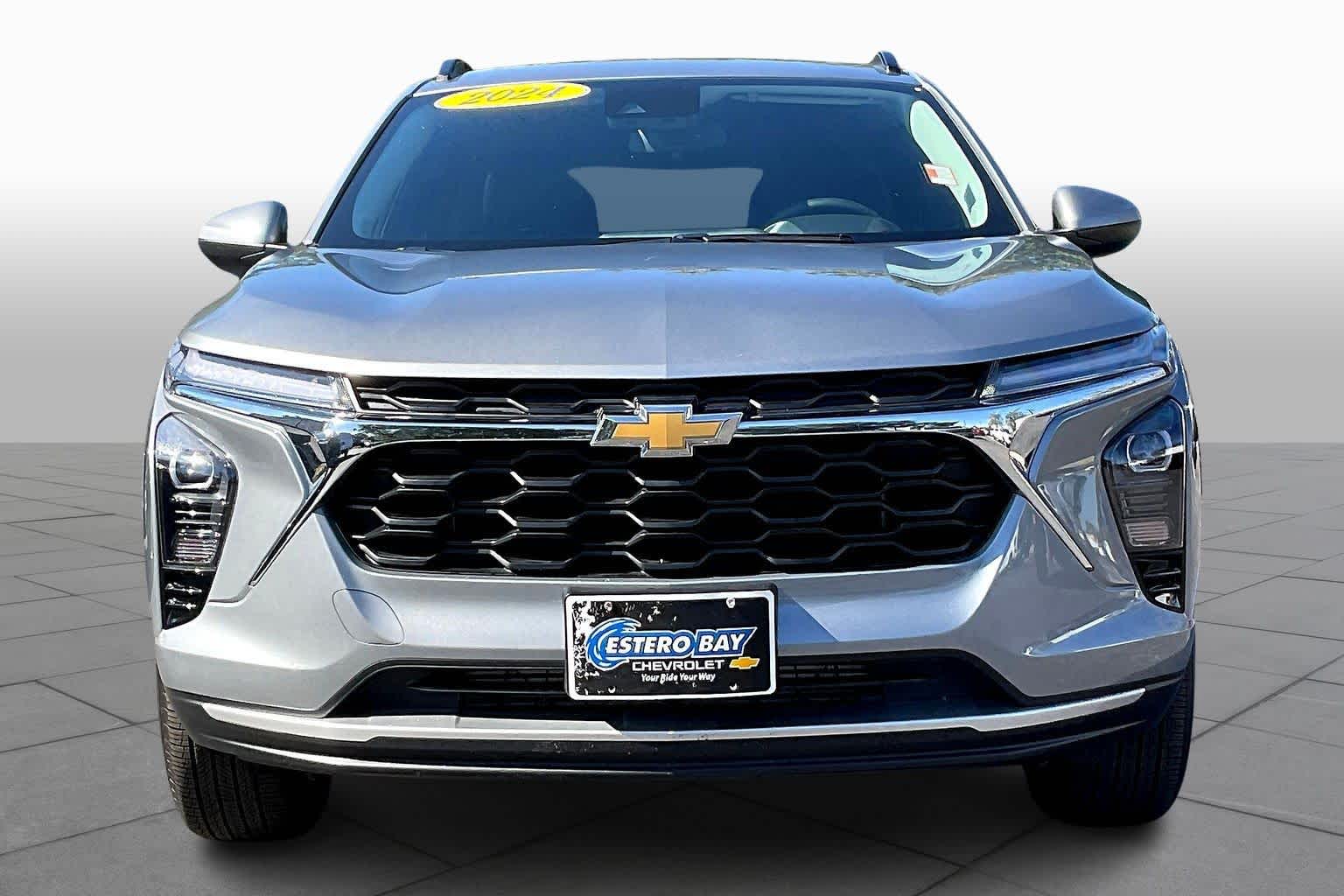 2024 Chevrolet Trax LT photo 3