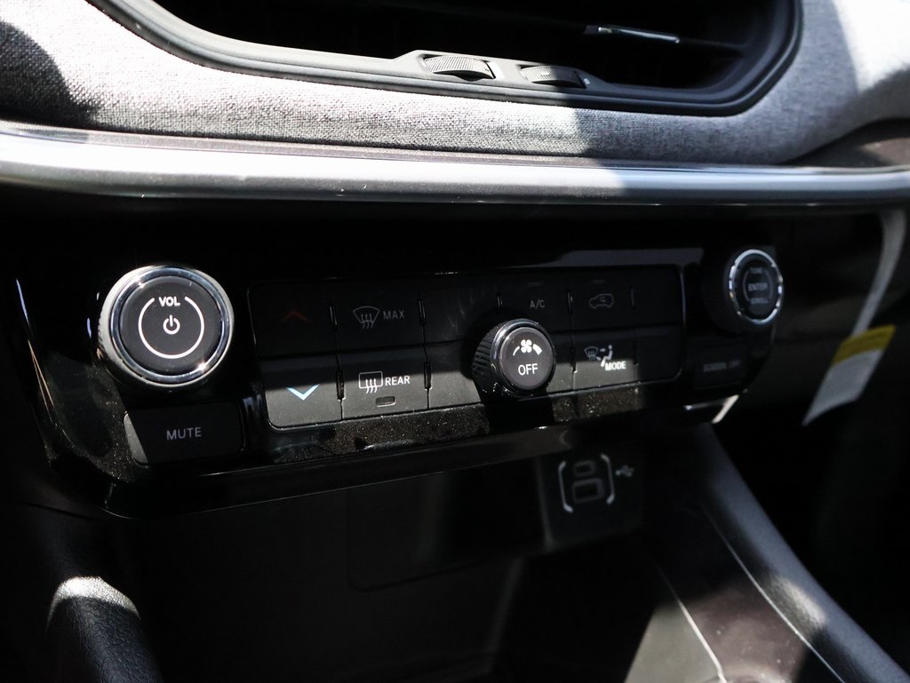 2025 Jeep Compass Latitude photo 34