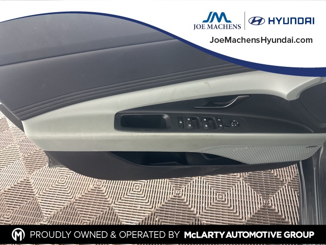 2024 Hyundai Elantra Hybrid Limited photo 16