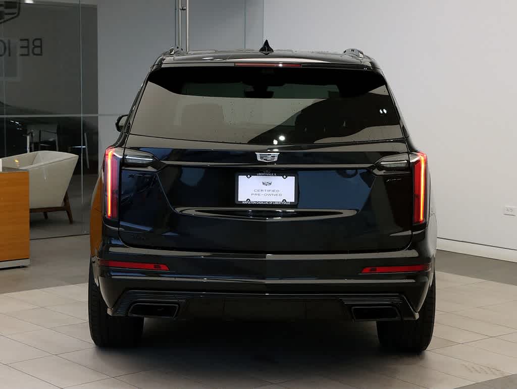 2024 Cadillac XT6 Sport photo 3