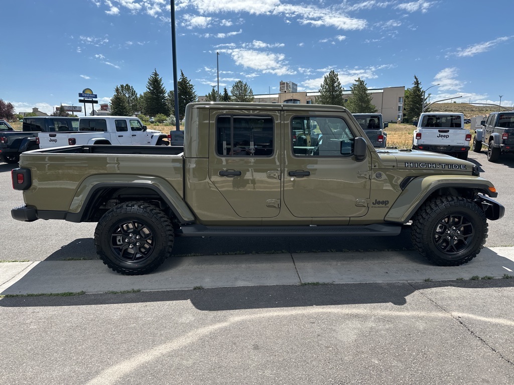 2025 Jeep Gladiator Sport photo 2