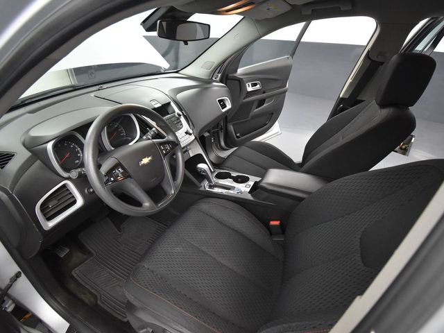 2014 Chevrolet Equinox LS photo 16