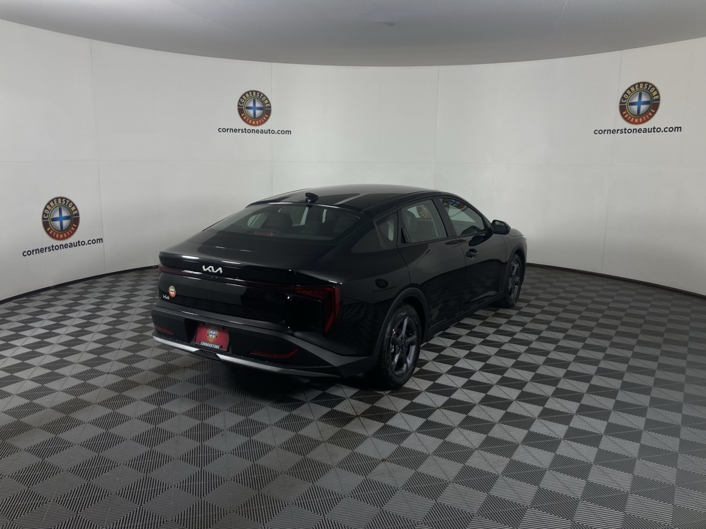 2025 Kia K4 LXS photo 10