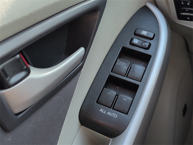 2010 Toyota Prius I photo 25