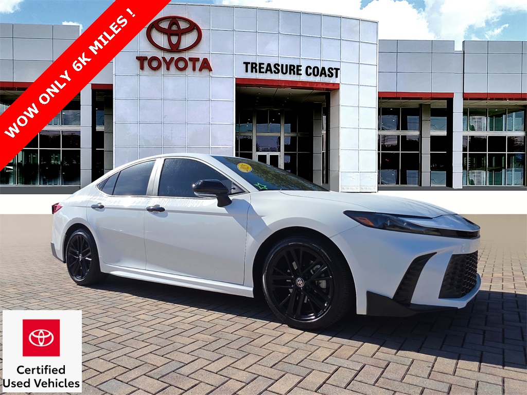 2025 Toyota Camry SE