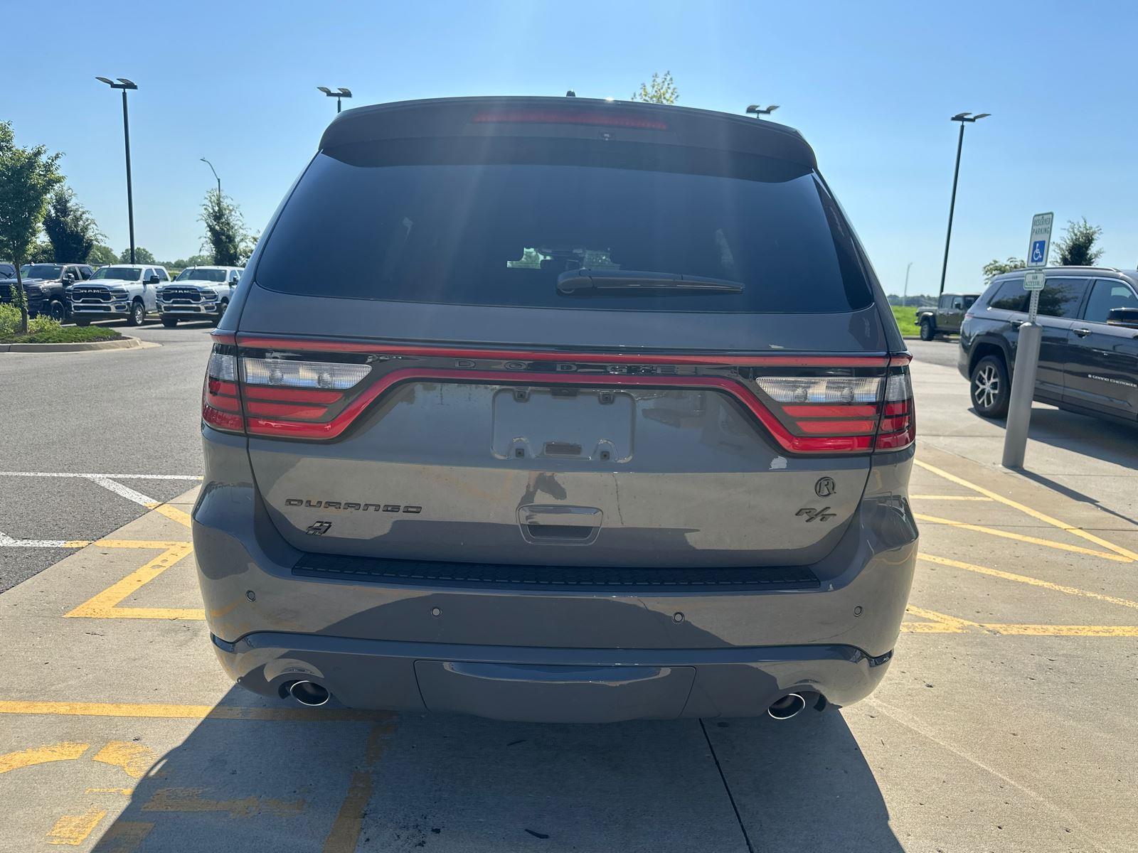2025 Dodge Durango R/T Plus photo 4