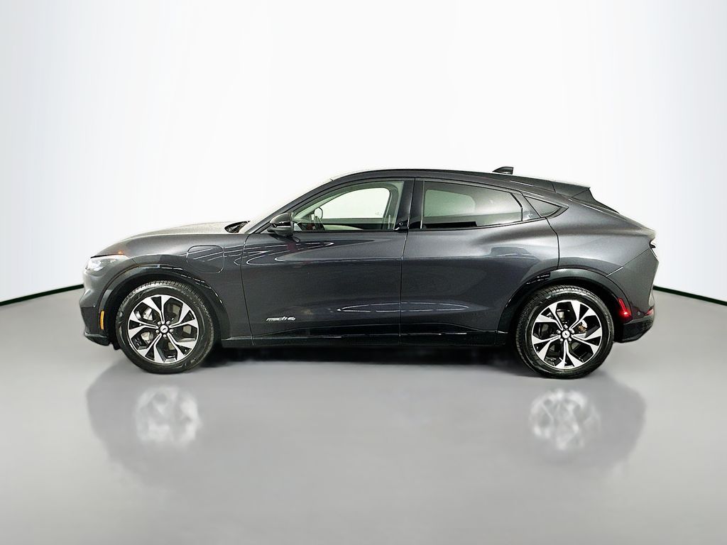 2021 Ford Mustang Mach-E Premium photo 4