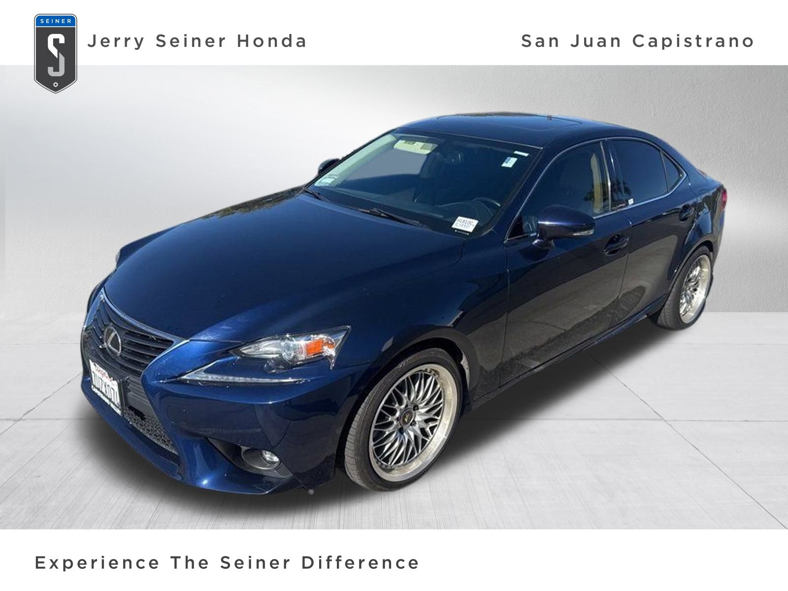 2015 Lexus IS 250's photo