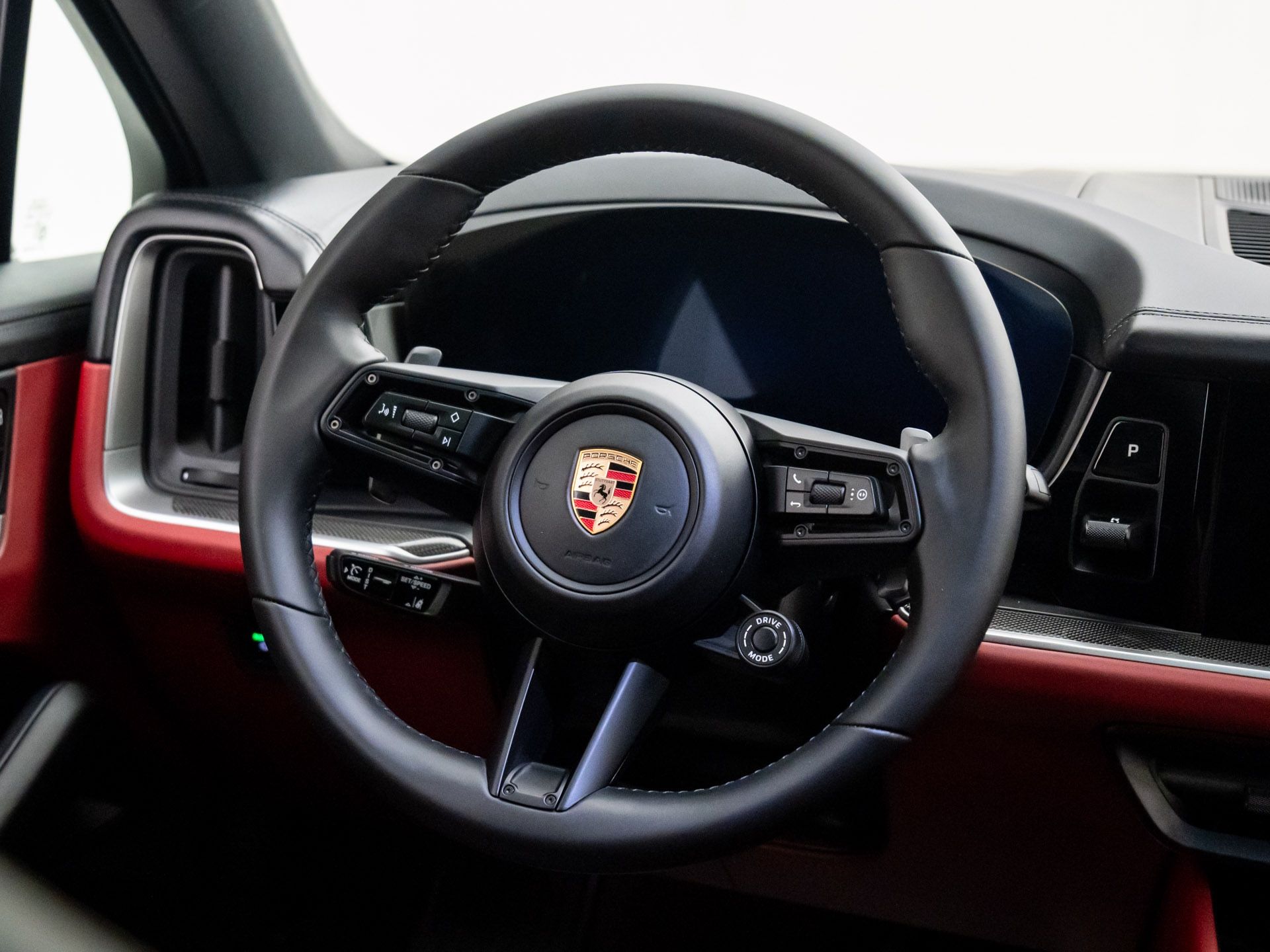 2026 Porsche Cayenne E-Hybrid Coupe S photo 9
