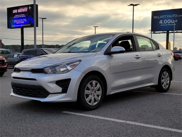 2022 Kia Rio LX photo 3