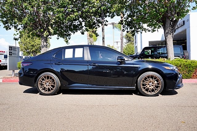 2024 Toyota Camry SE photo 6