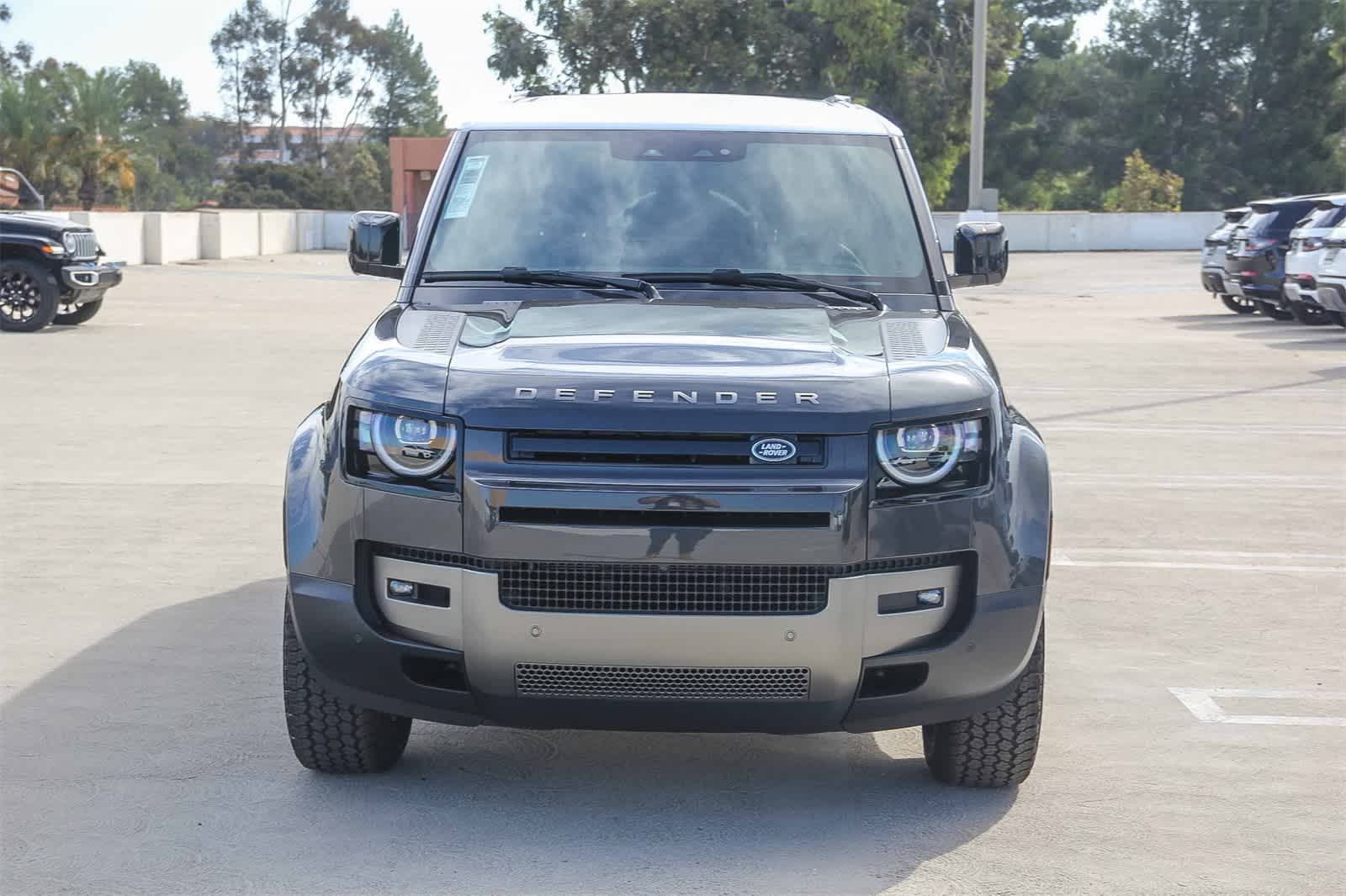 2026 Land Rover Defender 110 S photo 2