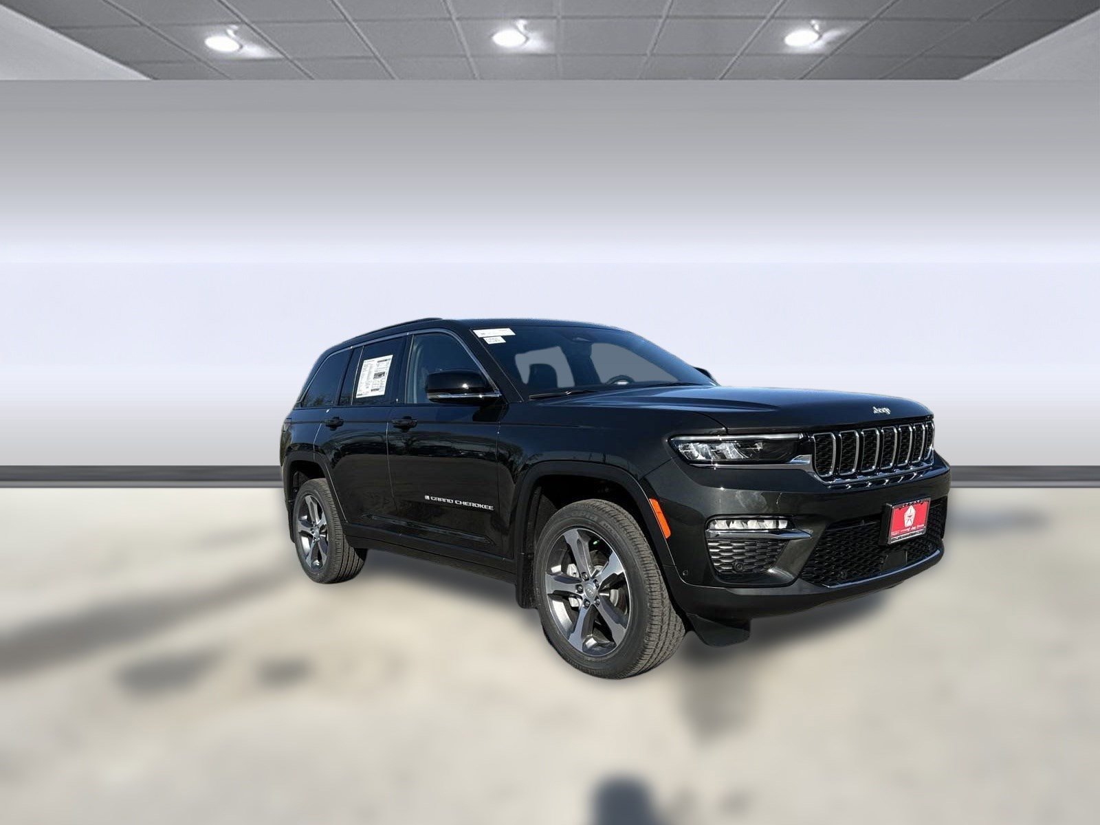 2024 Jeep Grand Cherokee Limited photo 4