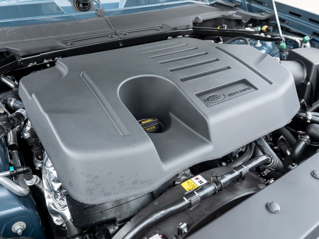 2025 Land Rover Defender 110 X-Dynamic SE photo 23