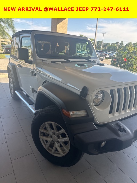 2023 Jeep Wrangler Sport S photo 3