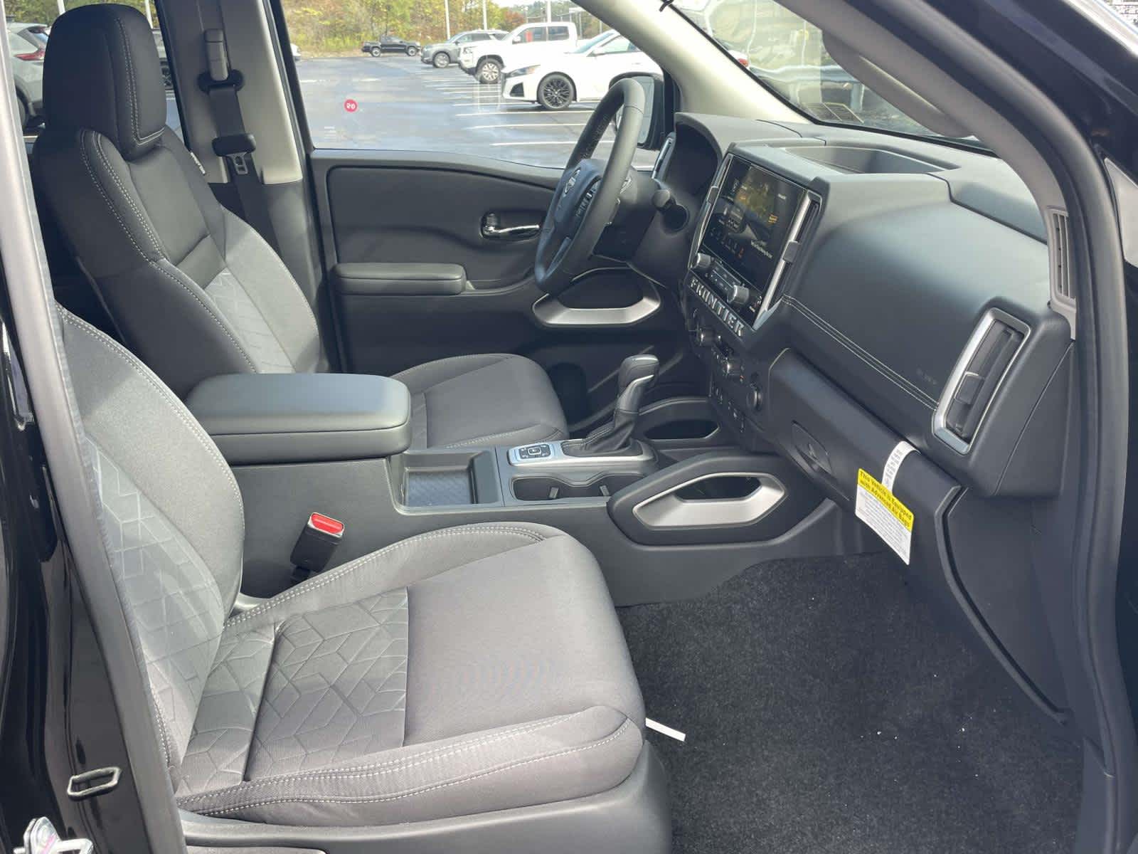 2026 Nissan Frontier Crew Cab SV photo 16