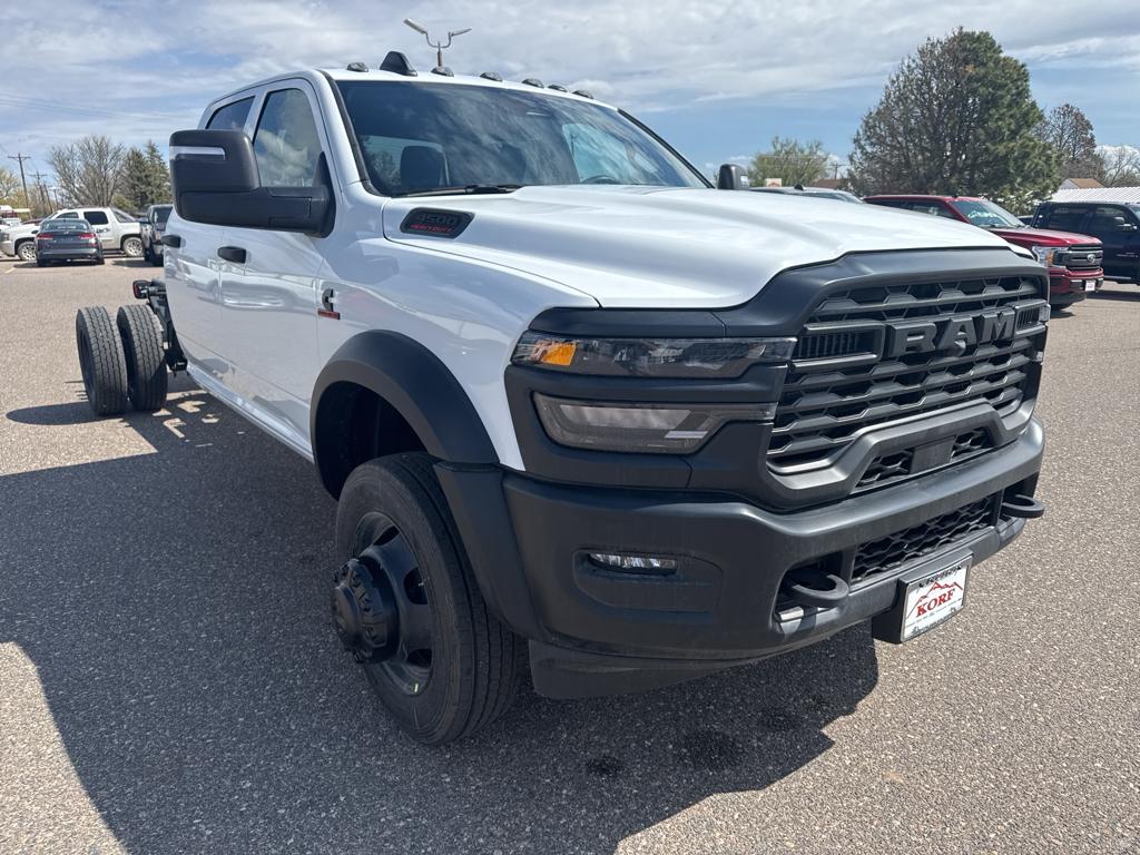 2025 Ram 4500 Tradesman photo 3