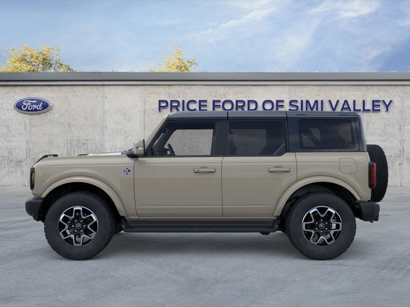 2025 Ford Bronco Outer Banks photo 3