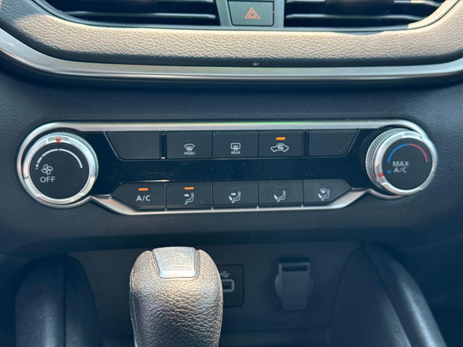 2021 Nissan Altima 2.5 S photo 12