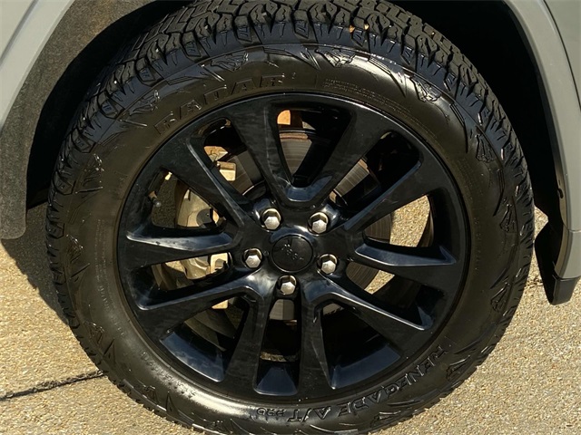 2019 Jeep Grand Cherokee Altitude photo 5