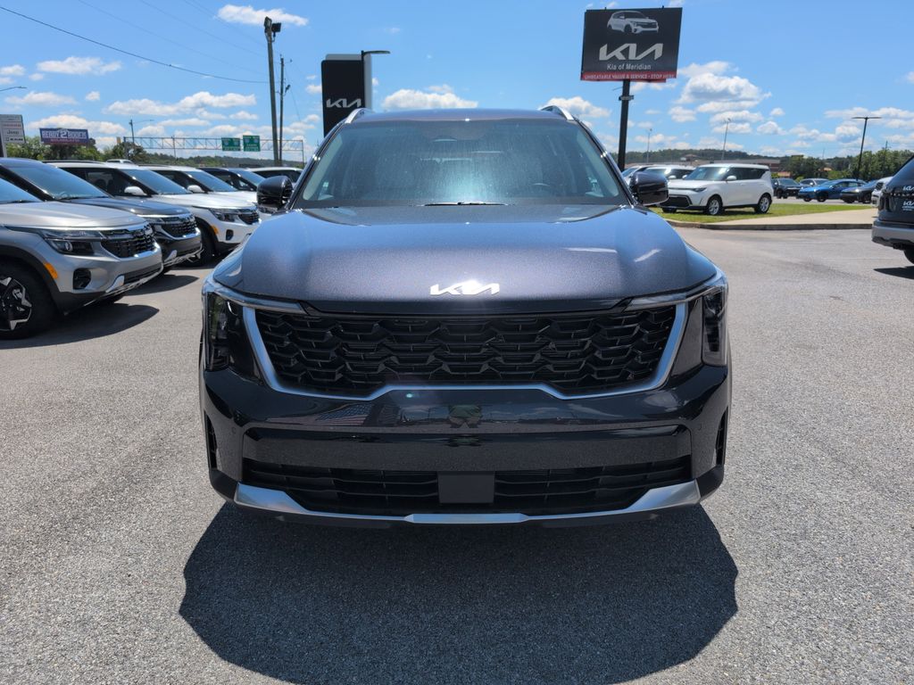 2025 Kia Sorento S photo 3