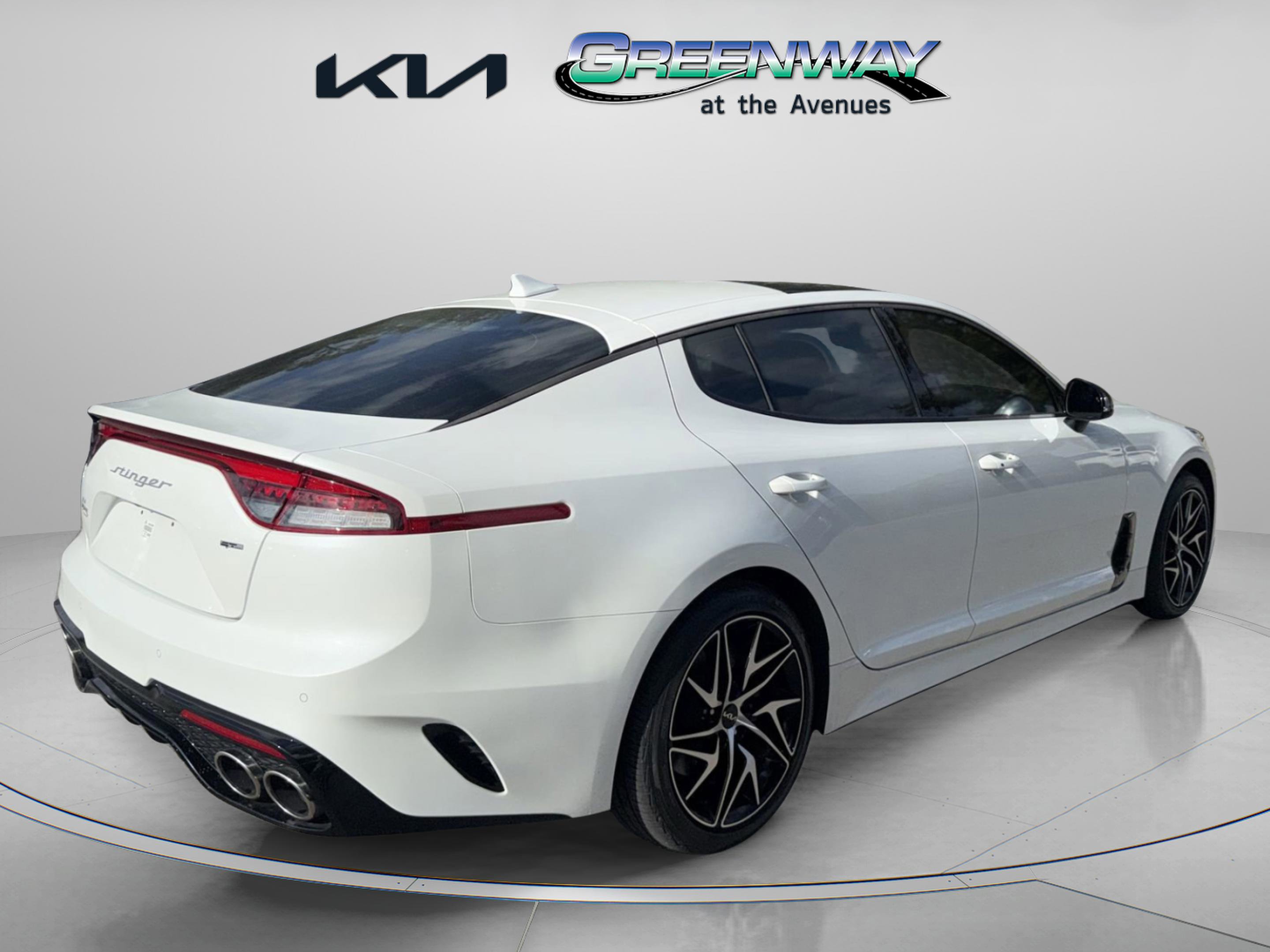 2023 Kia Stinger GT-Line photo 4