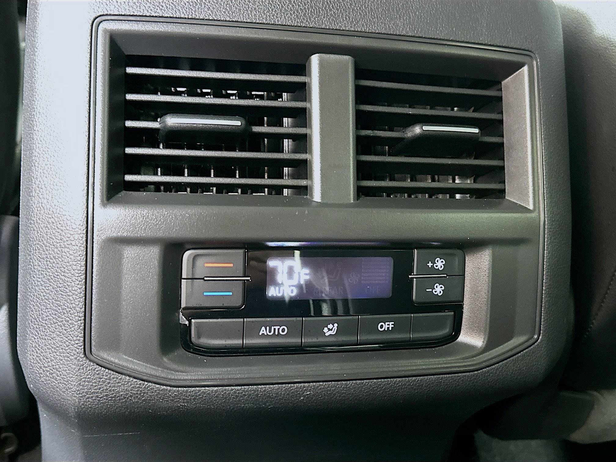 2022 Volkswagen Atlas V6 SEL photo 25