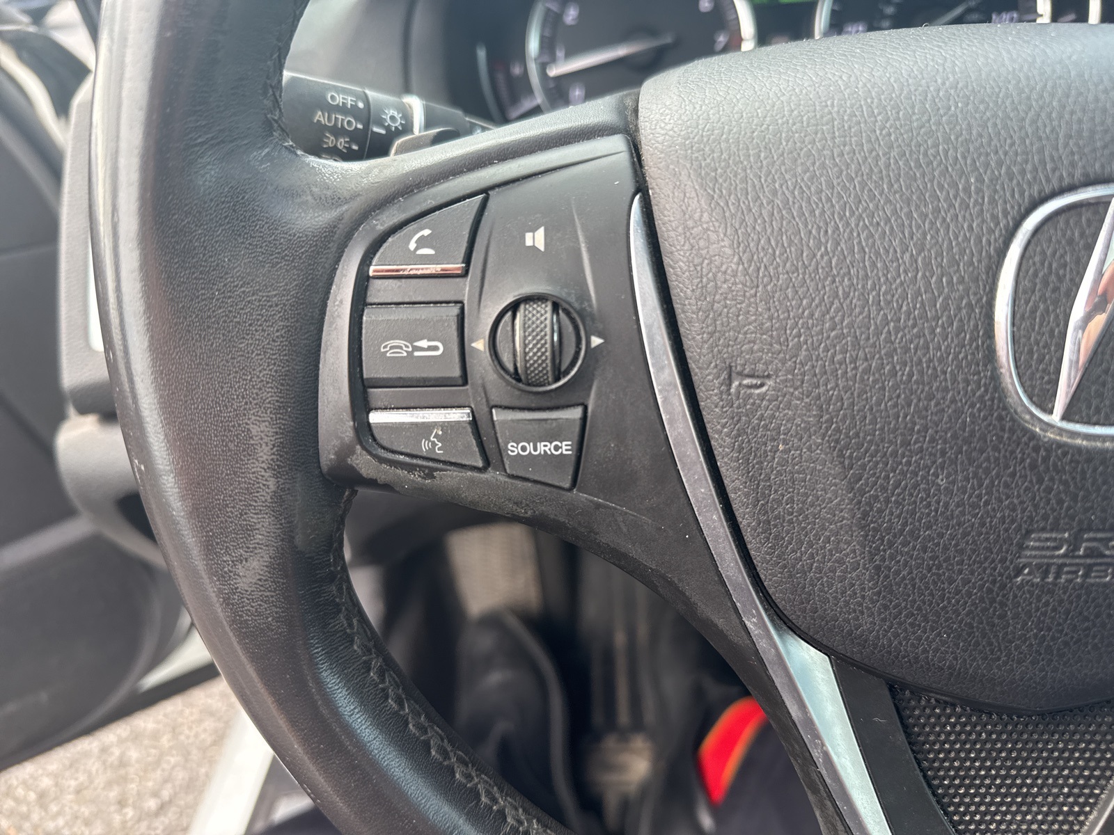 2015 Acura TLX Technology photo 22