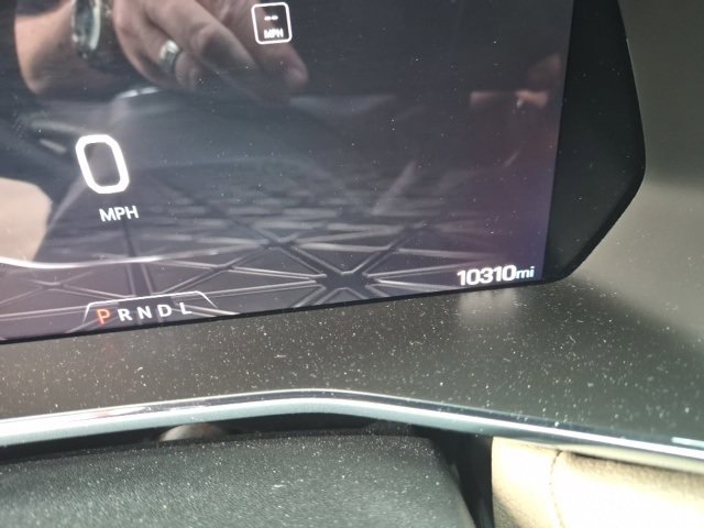 2024 Gmc Canyon Denali photo 2