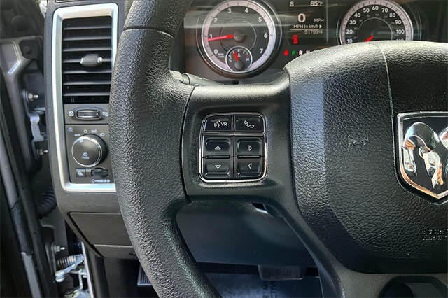 2020 Ram 1500 Classic Warlock photo 11